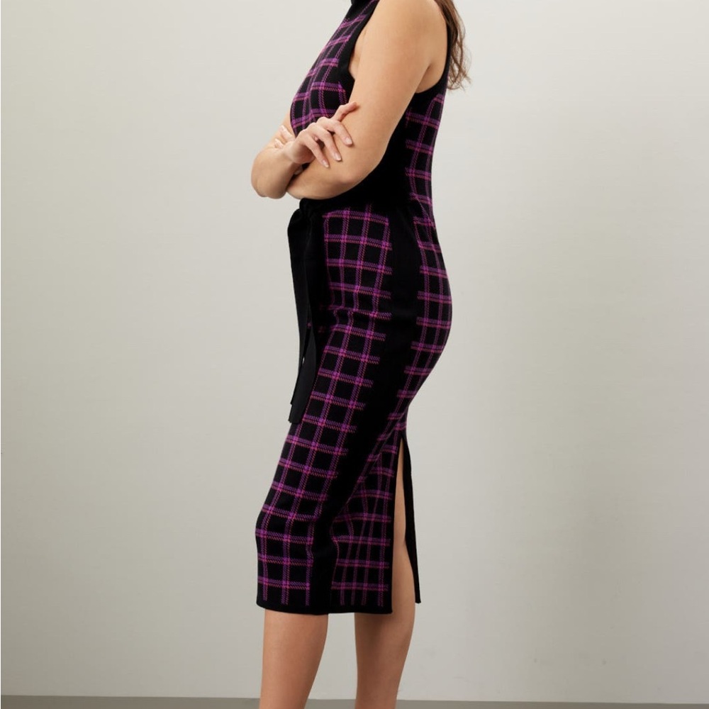 Black and Pink Halter Sheath Midi Dress - Picture 6 of 7
